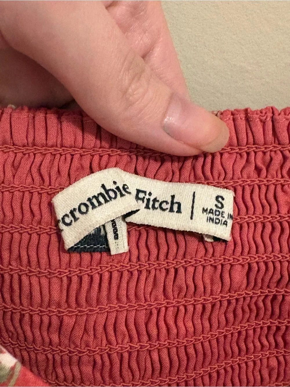 Abercrombie & Fitch Red Floral Puff-Sleeve Crop Top